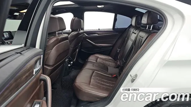 BMW 5 Series (G30) id 2613170 из Кореи 13