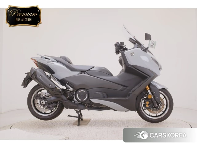 Yamaha T-MAX 560 TECH MAX 2026 из Японии