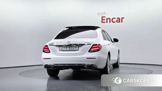 Mercedes-Benz E-Class W213 id 4225375 из Кореи 23