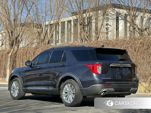 Ford Explorer 2021 Темно-серый из Китая, фото 3
