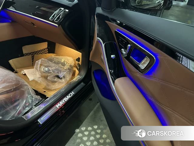 Mercedes-Benz Maybach S-class id 4392178 из Китая 8