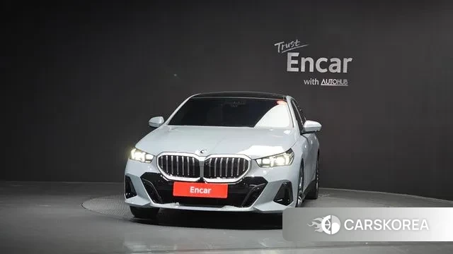 BMW 5 Series (G60) id 3763637 из Кореи 13