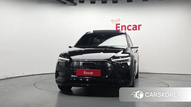 Audi e-Tron id 3787984 из Кореи 13