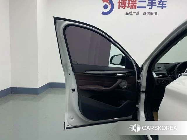 BMW X1 id 4298117 из Китая 23