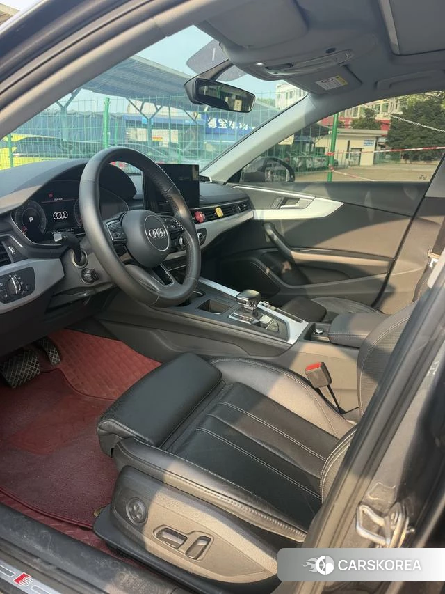 Audi A4L id 4299761 из Китая 14