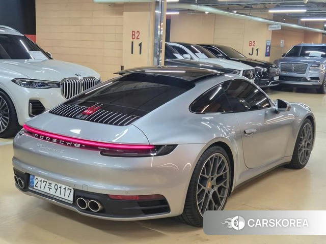 Porsche 911(992) id 4554737 из Кореи 13