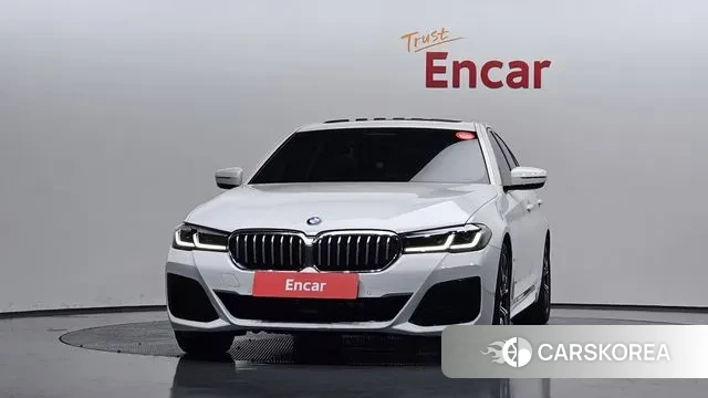 BMW 5 Series (G30) id 3053462 из Кореи 13