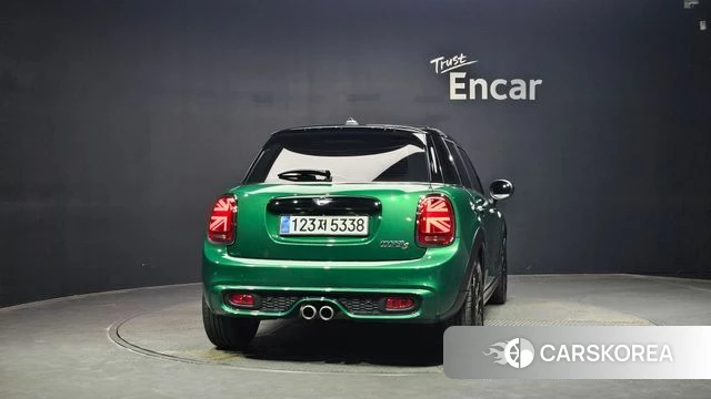 Mini Cooper S id 4667318 из Кореи 23