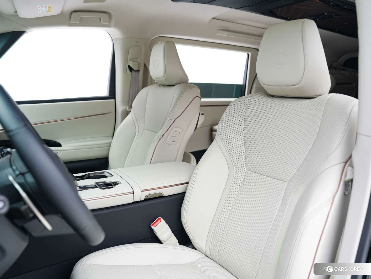 Lexus LM id 4454396 из Китая 17