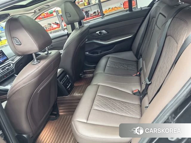 BMW 3 series 2023 Черный из Китая, фото 6