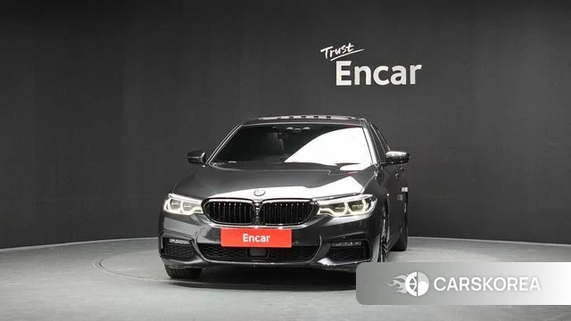BMW 5 Series (G30) id 4594869 из Кореи 23