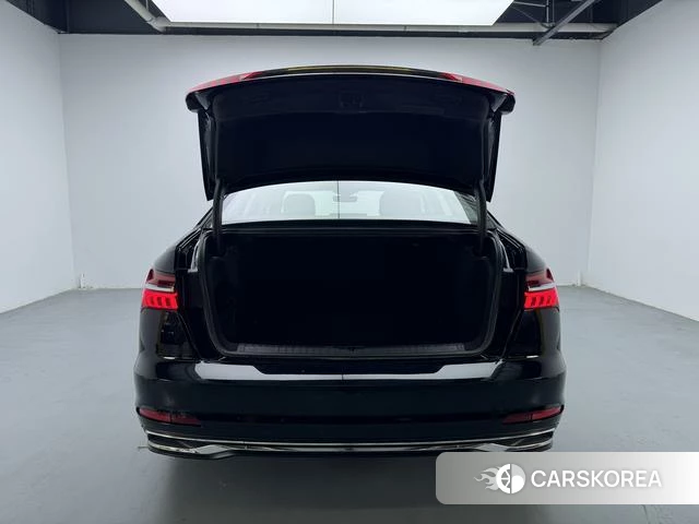 Audi A6L id 4301113 из Китая 13