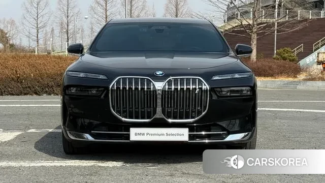 BMW i7 (G70) id 3664295 из Кореи 13