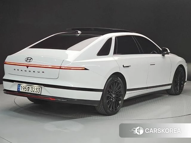 Hyundai Grandeur (GN7) id 3818192 из Кореи 13