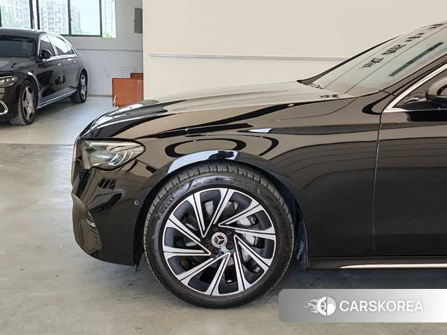 Mercedes-Benz E-class id 4333348 из Китая 8