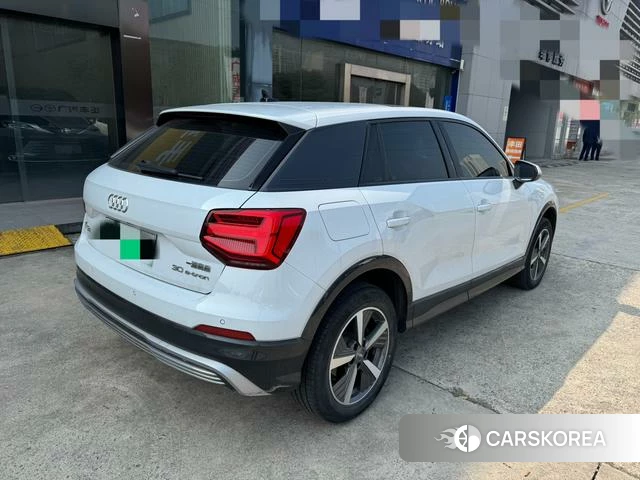 Audi Q2L e-tron 2021 Белый из Китая, фото 3