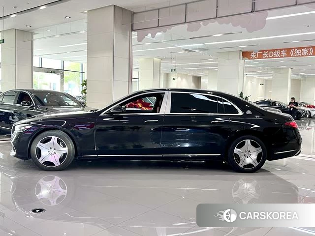 Mercedes-Benz Maybach S-class 2023 Черный из Китая, фото 3