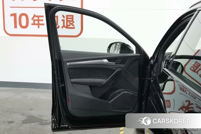 Audi Q5L id 4334883 из Китая 17