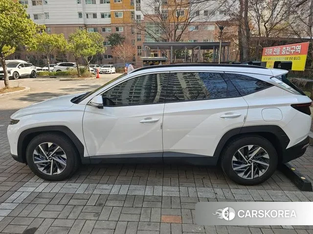 Hyundai Tucson Hybrid (NX4) 2023 Белый из Кореи, фото 4