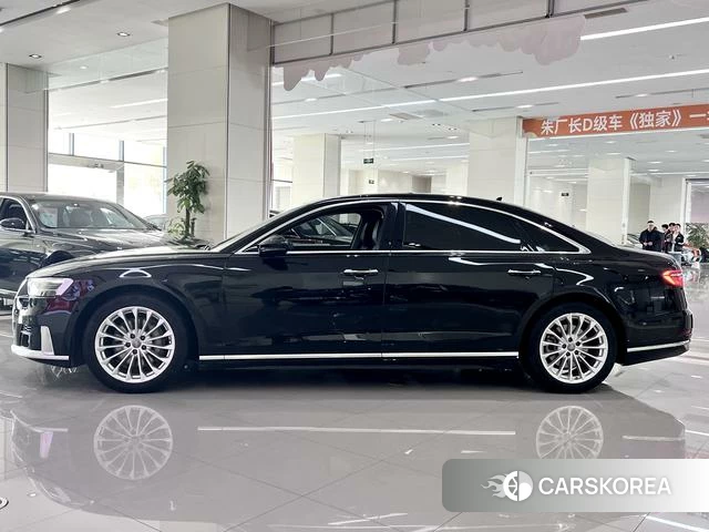 Audi A8 2022 Черный из Китая, фото 3