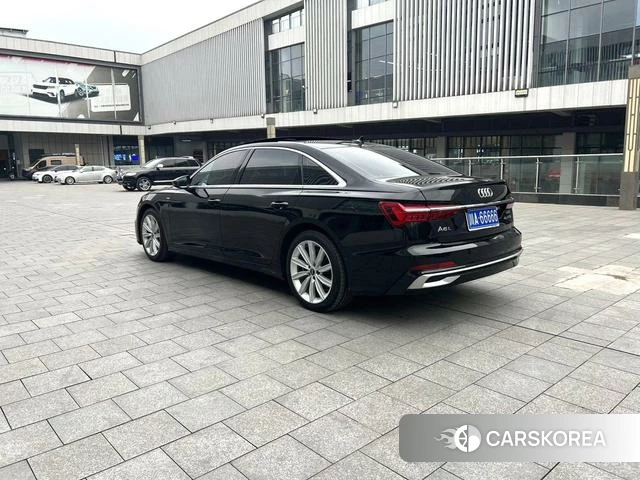 Audi A6L 2023 Черный из Китая, фото 3