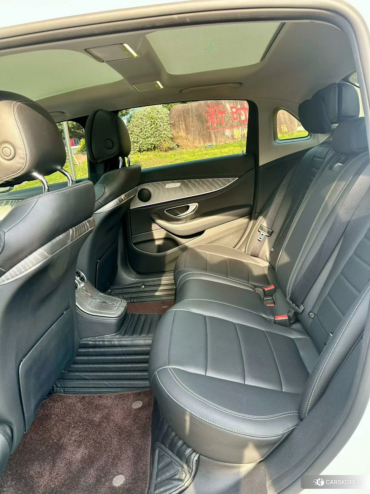 Mercedes-Benz E-class 2021 Белый из Китая, фото 3