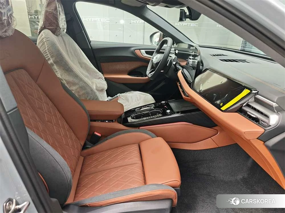 Audi A5L id 4461842 из Китая 9