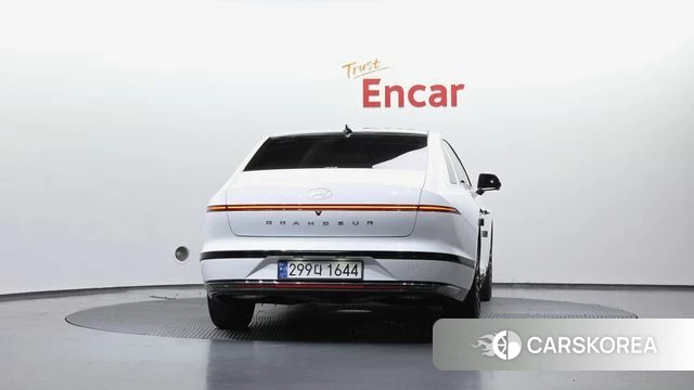 Hyundai Grandeur (GN7) id 4427966 из Кореи 23