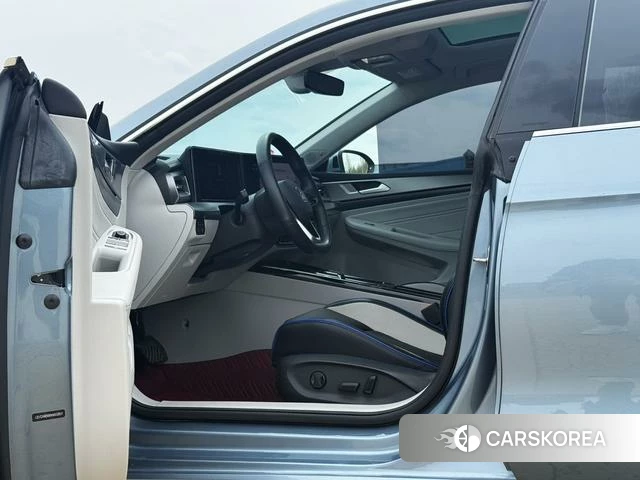 Volkswagen Lingdu id 4276624 из Китая 19