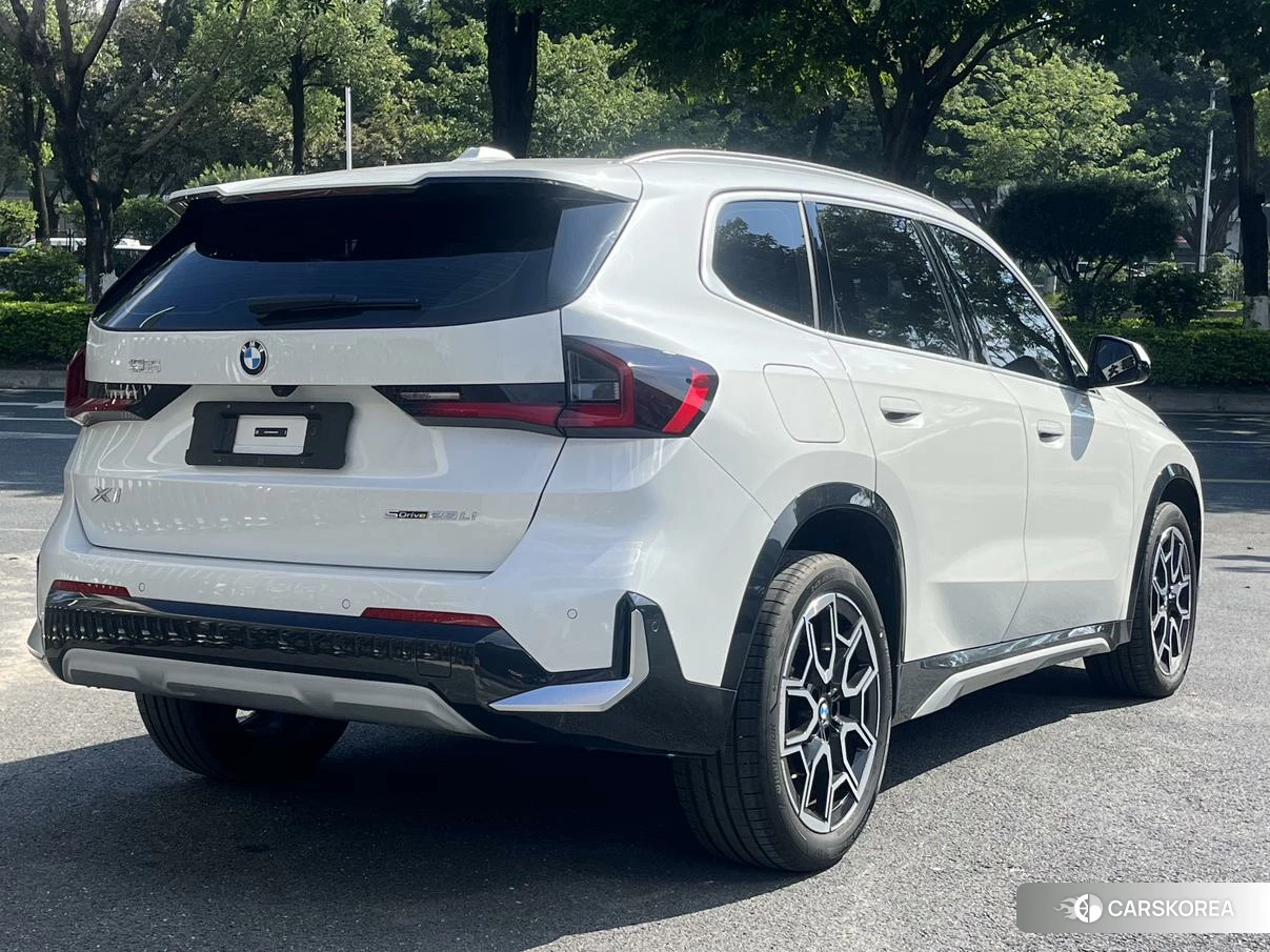 BMW X1 id 4419322 из Китая 21