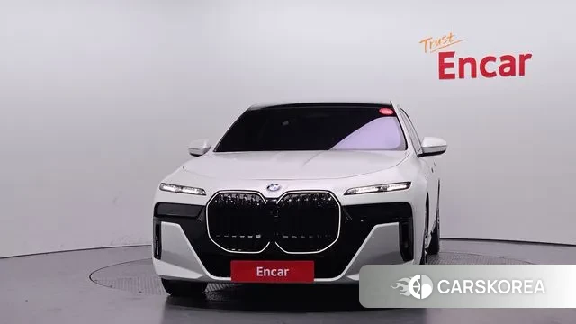 BMW 7 Series (G70) id 3087890 из Кореи 13