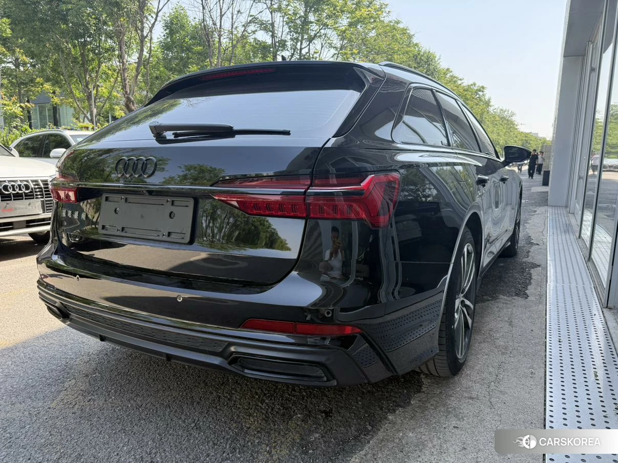 Audi A6 (import) 2021 Черный из Китая, фото 3
