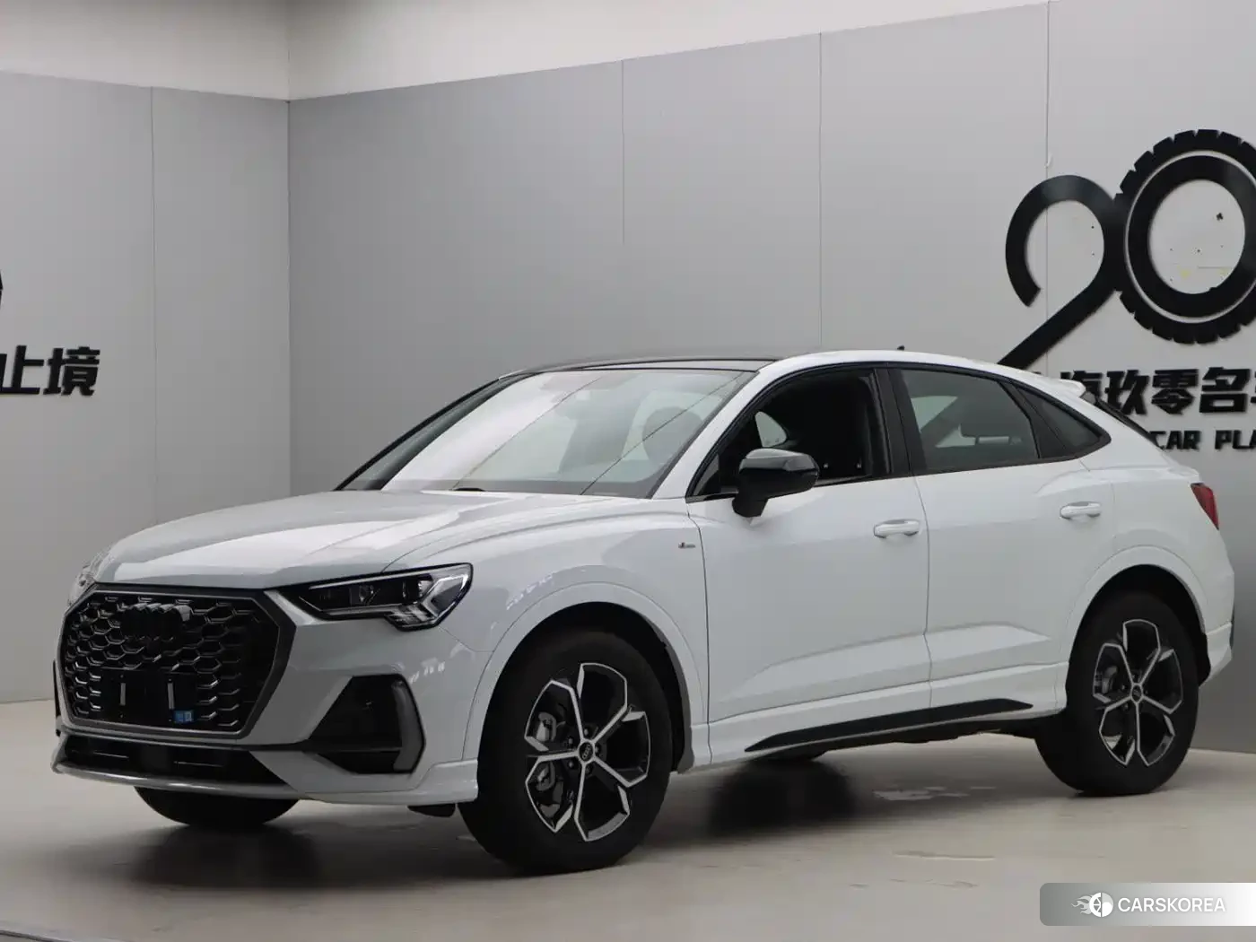 Audi Q3 Sportback id 4601083 из Китая 19