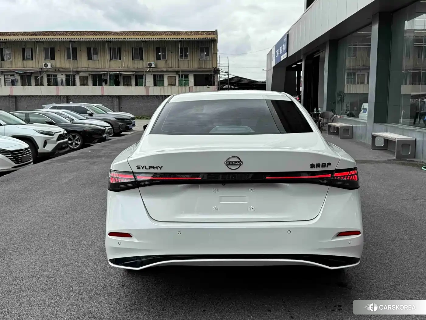 Nissan Sylphy 2026 Белый из Китая, фото 3