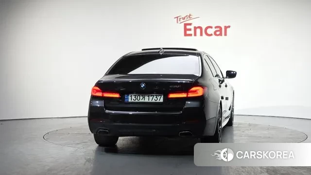 BMW 5 Series (G30) id 3493852 из Кореи 13