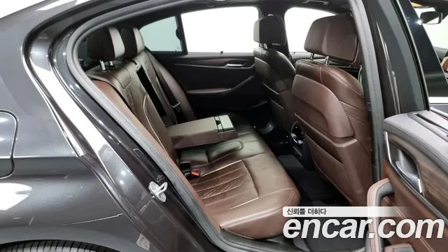 BMW 5 Series (G30) id 2579618 из Кореи 13