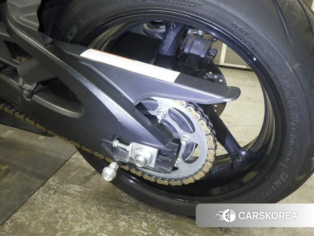 Suzuki GSX-R750 id 4183535 из Японии 23