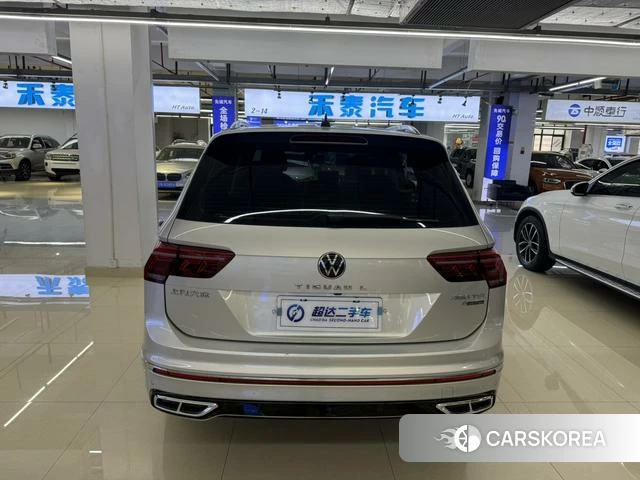 Volkswagen Tiguan L 2022 Шампань из Китая, фото 4