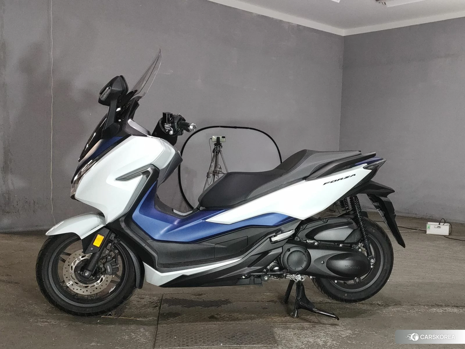 Проданный Honda FORZA id 3948740 из Японии, фото 2