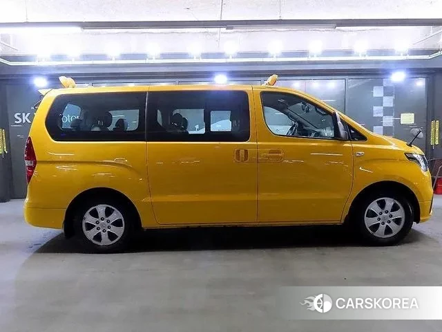 Hyundai The New Grand Starex id 3672360 из Кореи 13