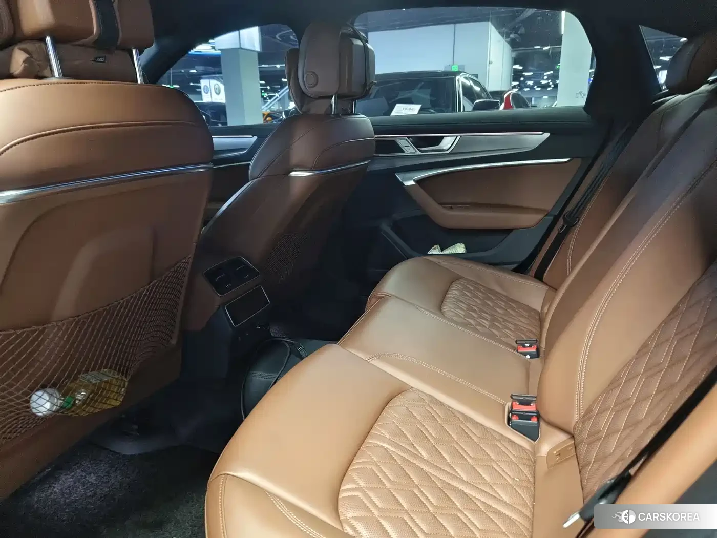 Audi A6L id 4545753 из Китая 12
