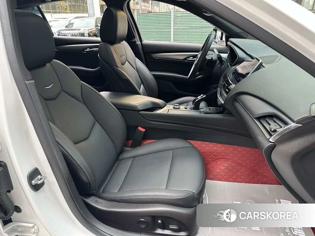 Cadillac CT5 id 4254599 из Китая 17