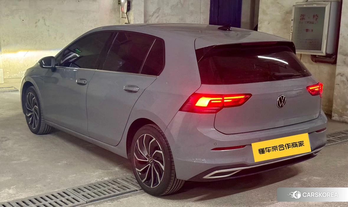 Volkswagen Golf 2020 Темно-серый из Китая, фото 3