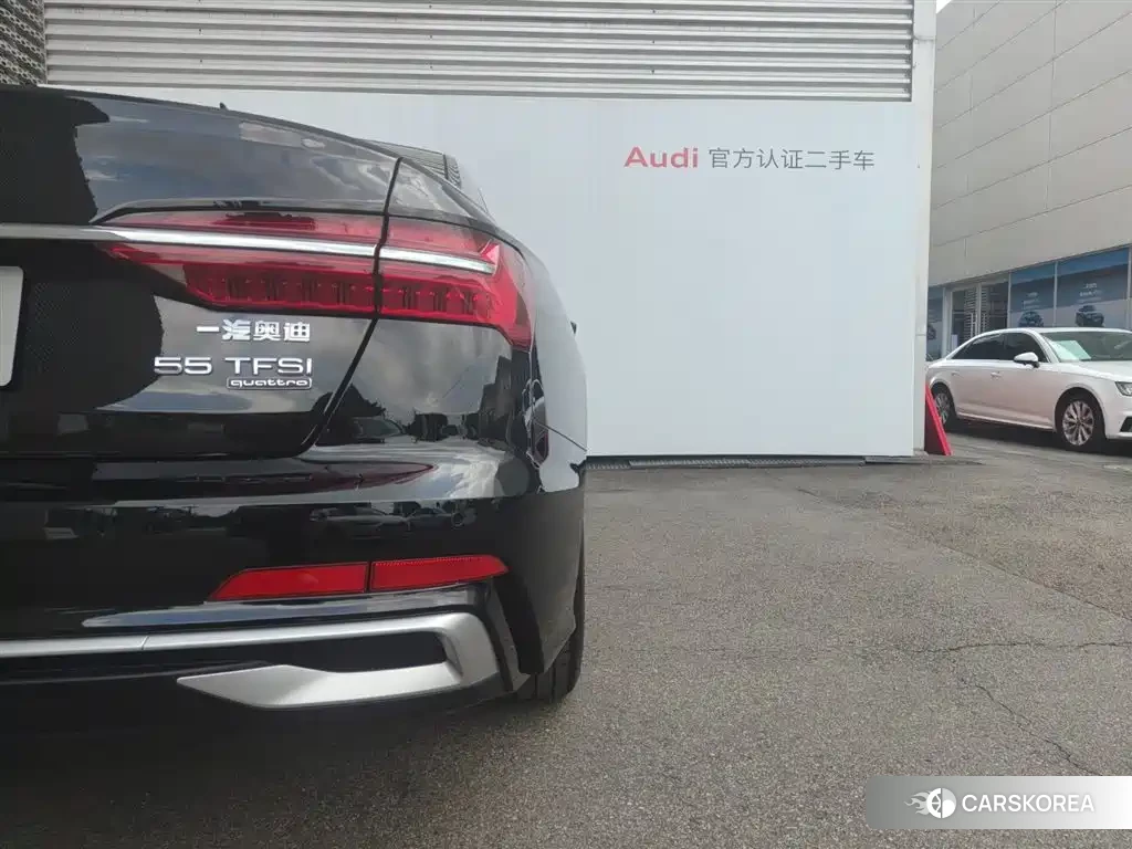 Audi A6L id 4547589 из Китая 12