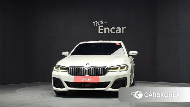 BMW 5 Series (G30) id 4604007 из Кореи 23