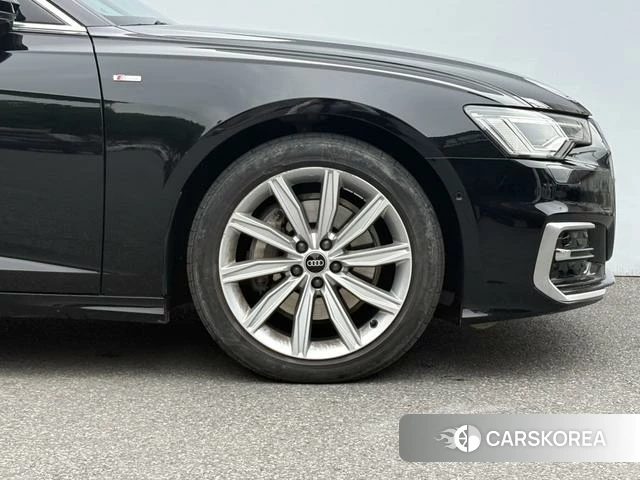 Audi A6L id 4359130 из Китая 18