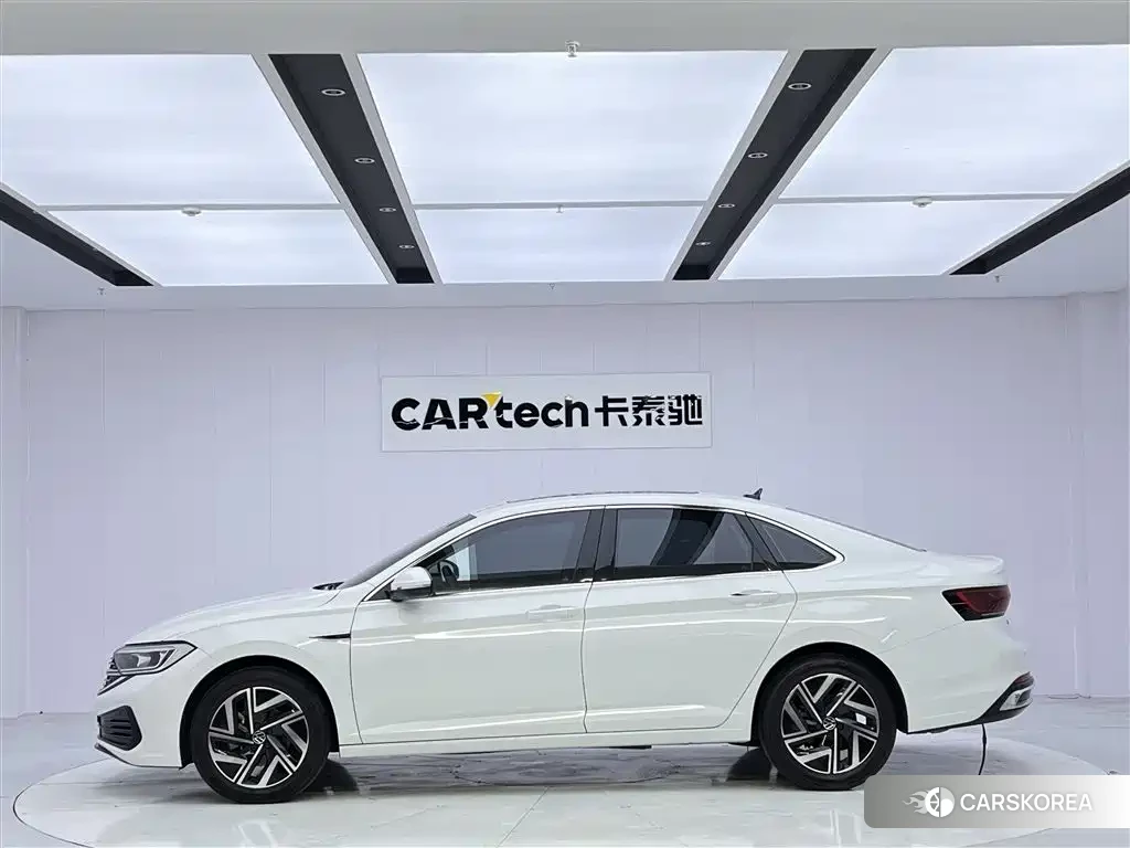 Volkswagen Sagitar id 4576479 из Китая 19