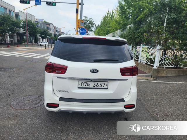 Kia The New Carnival id 4667714 из Кореи 8