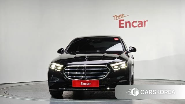 Mercedes-Benz E-Class W214 id 4308163 из Кореи 23