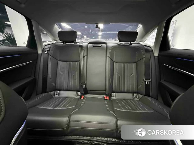 Audi A6L id 4259460 из Китая 23